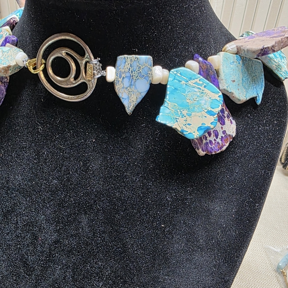 STATEMENT 32 Pieces Of Imperial Jasper And Turquoise On This Stunning Necklace - Picture 12 of 14